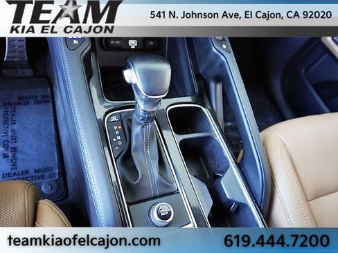 Certified 2022 Kia Telluride SX w/ Towing Package FWD image 36