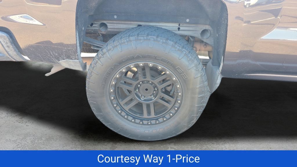 Used 2015 Chevrolet Silverado 1500 LTZ AWD/4WD image 12