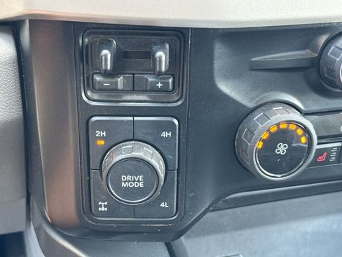 Used 2024 Ford F250 XLT w/ XLT Premium Package AWD/4WD image 23
