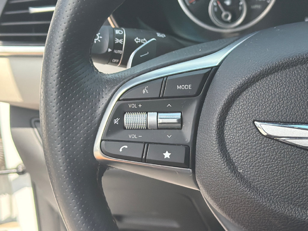 Used 2023 Genesis G70 2.0T w/ Sport Prestige Package RWD image 26