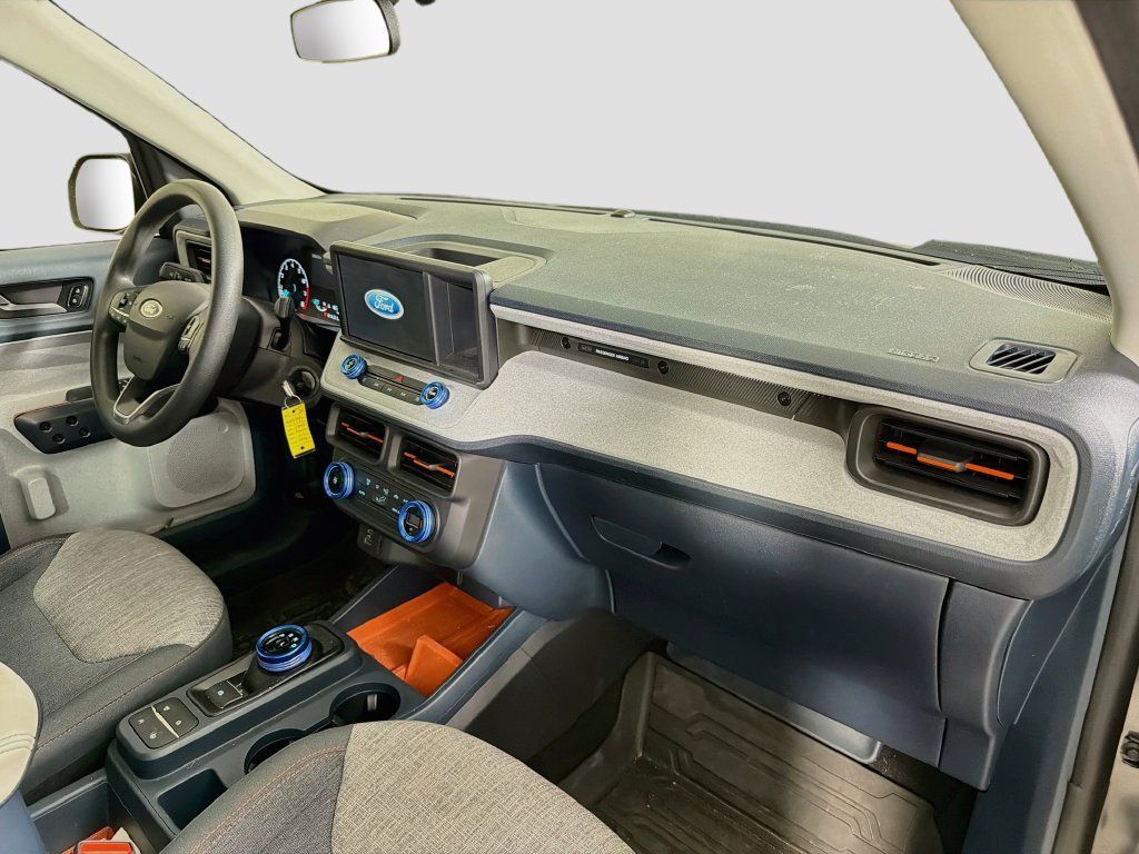 Used 2022 Ford Maverick XLT FWD image 28