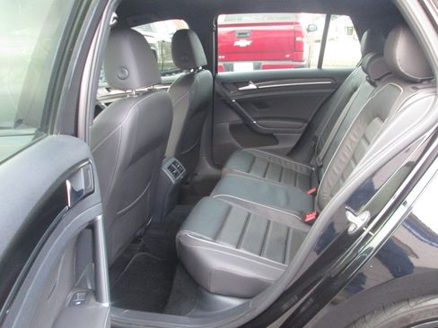 Used 2019 Volkswagen Golf R 4-Door image 14