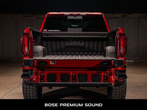 Used 2024 GMC Sierra 1500 AT4 w/ Technology Package AWD/4WD image 9