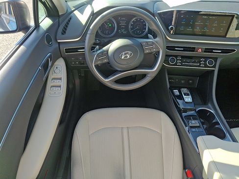 Certified 2023 Hyundai Sonata SEL w/ Cargo Package FWD image 12