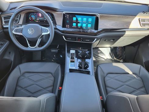 New 2026 Volkswagen Atlas SE image 19