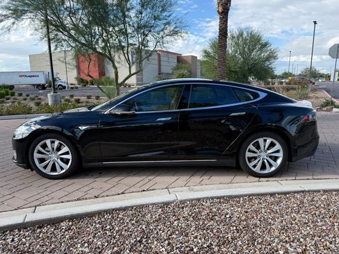 Used 2014 Tesla Model S image 5