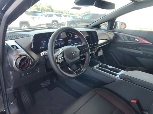 New 2025 Chevrolet Equinox EV RS image 15