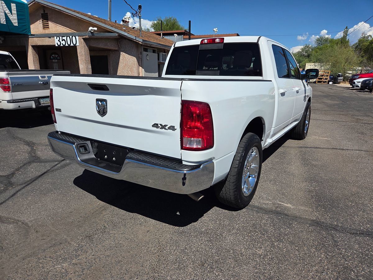 Used 2020 RAM 1500 Classic SLT w/ Luxury Group AWD/4WD image 10
