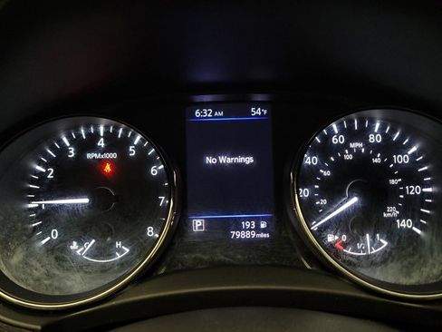 Used 2020 Nissan Rogue S image 23