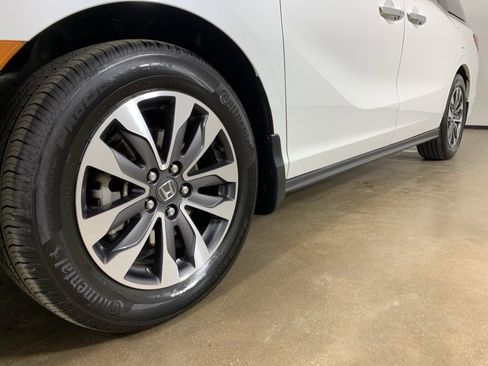 Used 2022 Honda Odyssey EX-L image 2