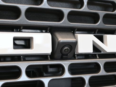 Used 2024 Ford Bronco Badlands image 43