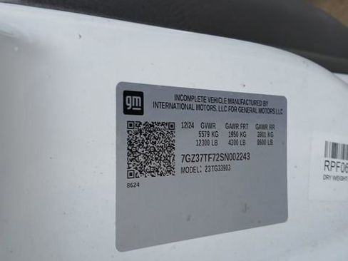 New 2025 GMC Savana 3500 Extended w/ Power Convenience Package image 29