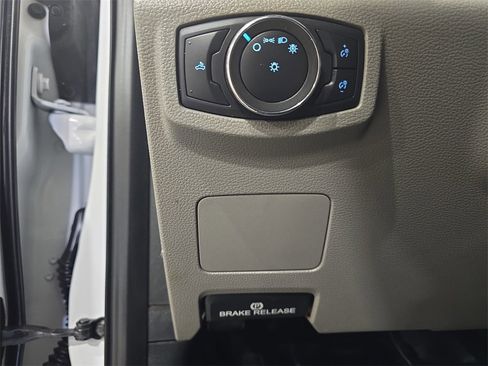 Used 2021 Ford F250 XL w/ Power Equipment Group image 27