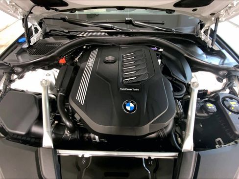 Used 2022 BMW 540i xDrive w/ Executive Package image 30
