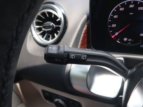 New 2026 Mercedes-Benz GLB 250 4MATIC image 21