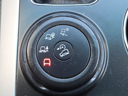 Used 2014 Ford Explorer XLT w/ Equipment Group 202A image 6