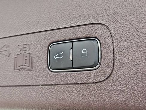 Used 2022 Lincoln Aviator Black Label w/ Dynamic Handling Package AWD/4WD image 18