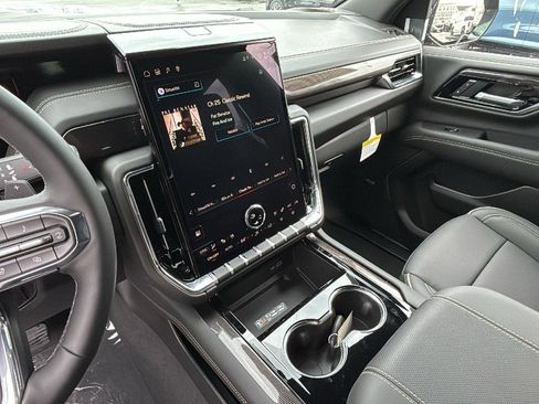 New 2026 GMC Yukon Elevation w/ Elevation Premium Package image 19