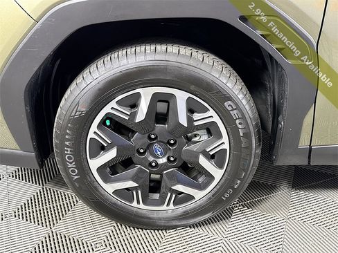 Used 2025 Subaru Forester Premium image 30