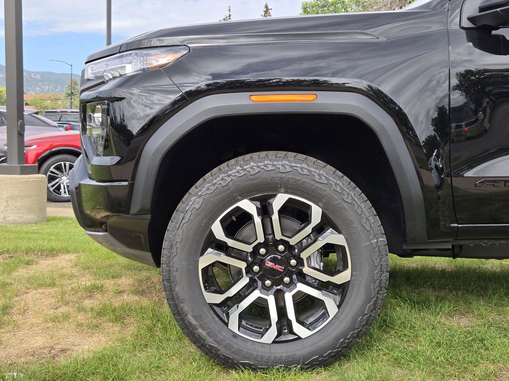 New 2026 GMC Canyon AT4 w/ AT4 Premium Package AWD/4WD image 6
