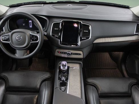 Used 2023 Volvo XC90 T8 Ultimate w/ Protection Package Premier AWD/4WD image 19