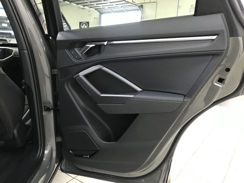 Used 2023 Audi Q3 2.0T Premium Plus w/ Premium Plus Package image 10