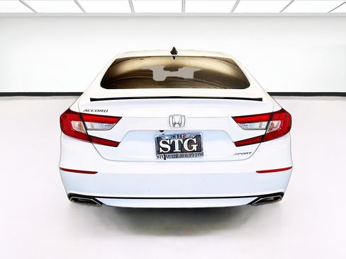 Used 2021 Honda Accord Sport image 5