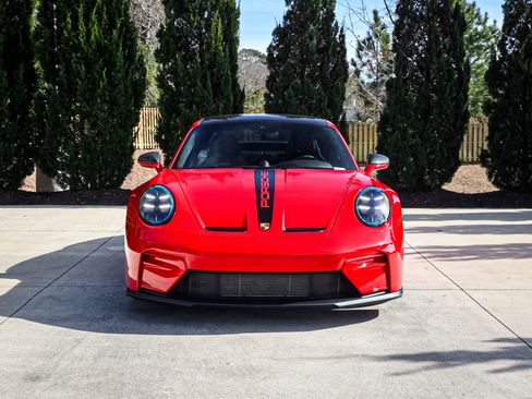 Used 2026 Porsche 911 GT3 w/ Chrono Package image 3