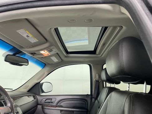 Used 2014 GMC Yukon XL Denali AWD/4WD image 11
