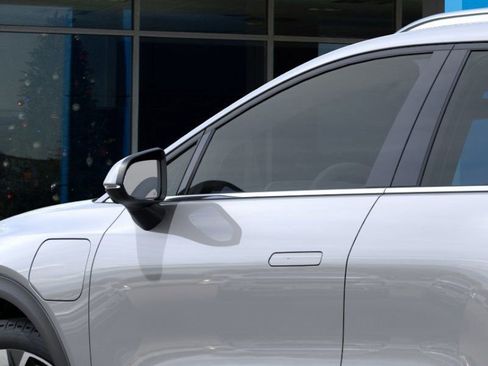 New 2026 Chevrolet Equinox EV LT w/ Convenience Package II image 12