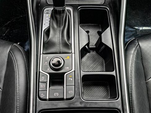 Used 2024 Kia Sorento S image 20