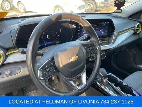 Used 2024 Chevrolet Trax LT w/ Driver Confidence Package image 7