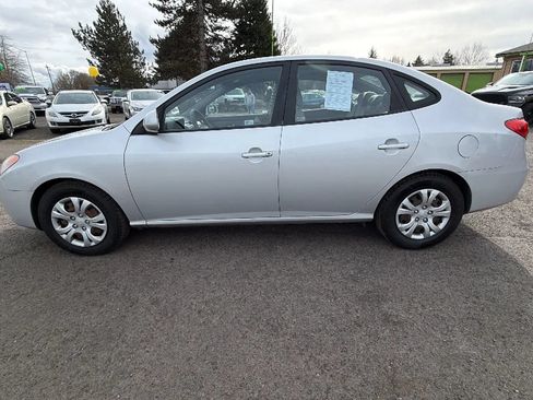 Used 2010 Hyundai Elantra GLS FWD image 6