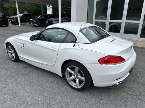 Used 2010 BMW Z4 sDrive30i RWD image 13