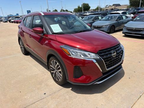 Used 2023 Nissan Kicks SV FWD image 7
