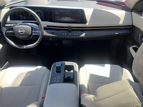 Used 2024 Nissan Ariya AWD image 21