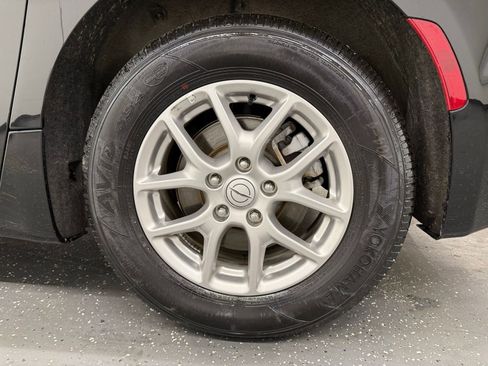 Used 2025 Chrysler Pacifica Select FWD image 19