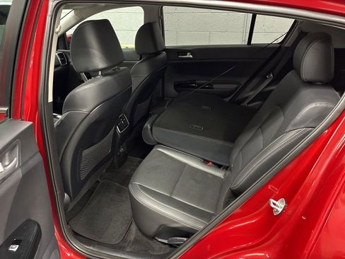 Used 2022 Kia Sportage EX image 26