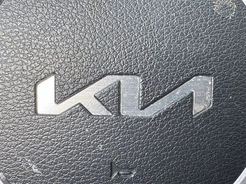 Used 2023 Kia Sportage SX Prestige image 34