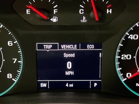 Used 2024 Chevrolet Equinox LS FWD image 12