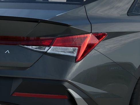 New 2026 Hyundai Elantra Sport FWD image 18