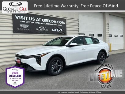 New 2025 Kia K4 LXS