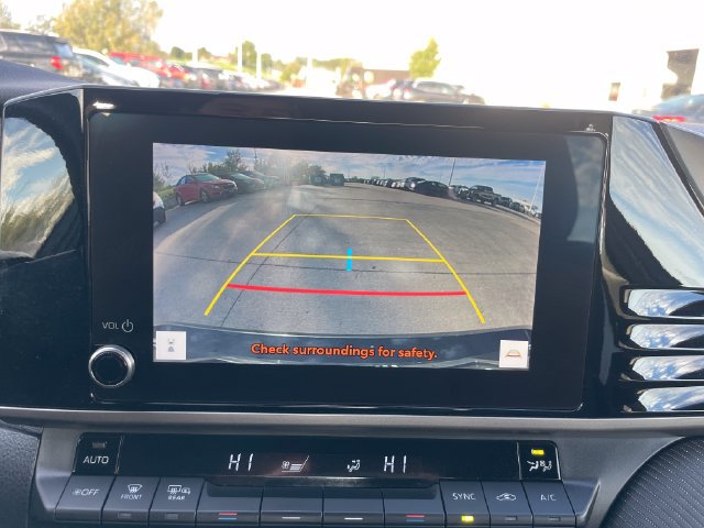 Used 2025 Toyota Camry SE FWD image 14