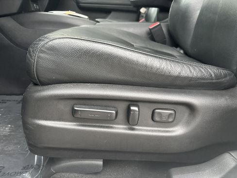 Used 2019 Honda Pilot Touring image 34