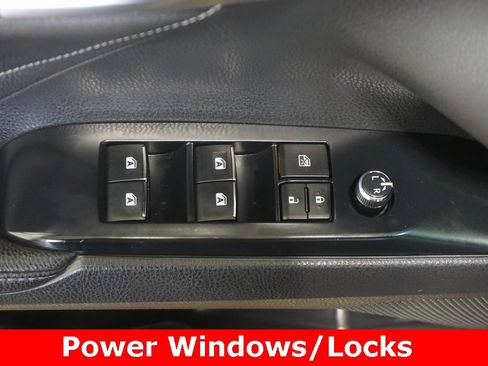 Certified 2018 Toyota Camry XSE image 6