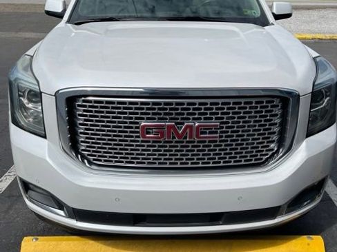 Used 2016 GMC Yukon Denali w/ Open Road Package AWD/4WD image 3