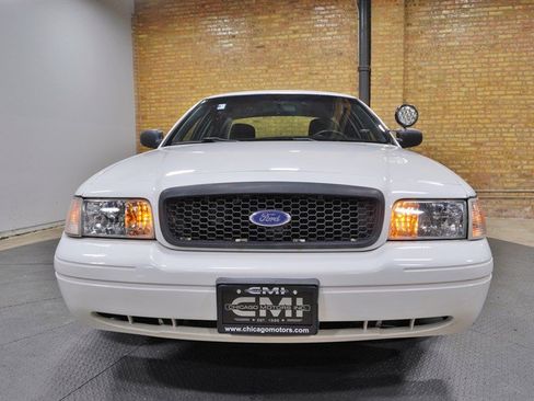 Used 2009 Ford Crown Victoria Police Interceptor RWD image 4