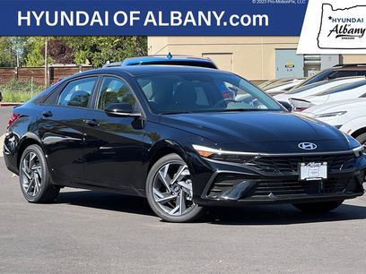New 2025 Hyundai Elantra SEL
