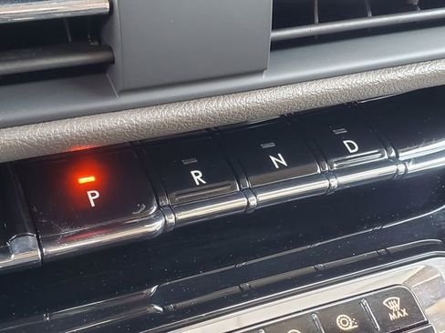 Certified 2024 Lincoln Corsair AWD w/ Equipment Group 101A image 22