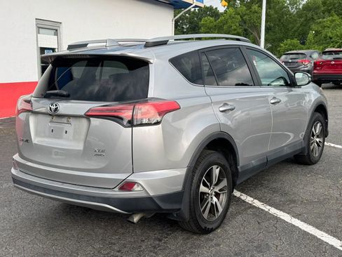 Used 2018 Toyota RAV4 XLE w/ Plus Extra Value Package AWD/4WD image 5